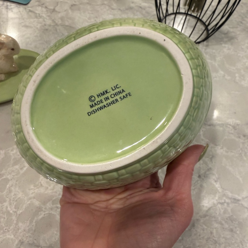 Easter rabbit candy dish with lid - Picture 5 of 6